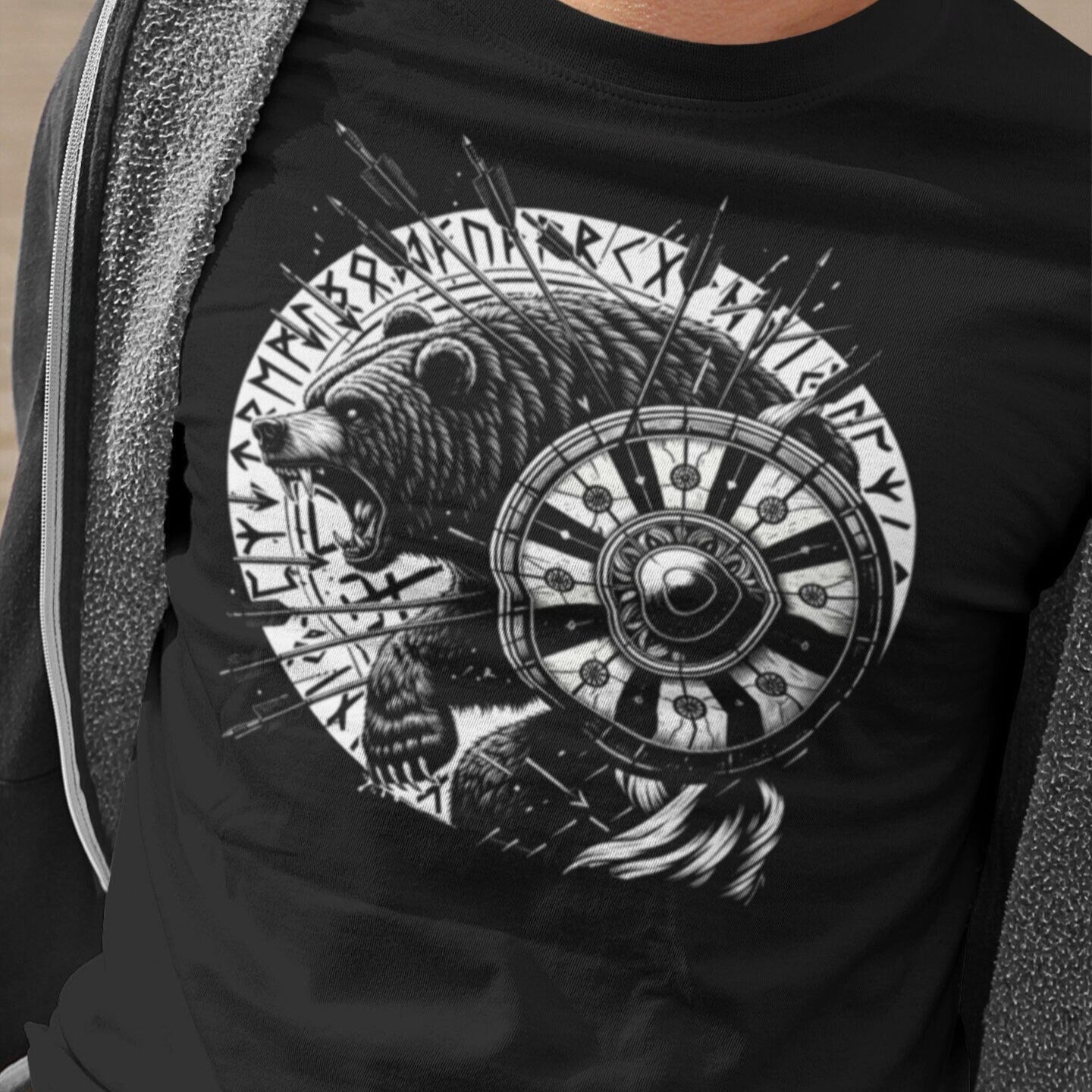 Berserker Bär mit Schild T-Shirt